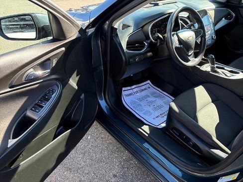 Used 2020 Chevrolet Malibu LT image 11