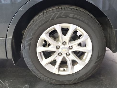 Used 2020 Chevrolet Equinox LS w/ LS Convenience Package FWD image 12