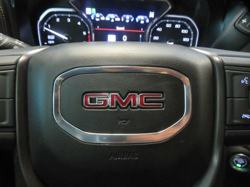 Used 2021 GMC Sierra 1500 AT4 w/ AT4 Value Package AWD/4WD image 35