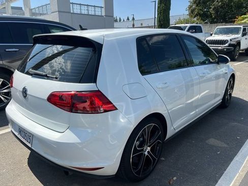 Used 2016 Volkswagen GTI Autobahn w/ Lighting Package (SEL) FWD image 9