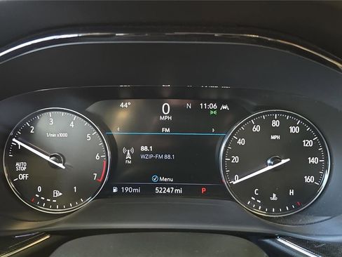 Used 2022 Buick Envision Essence w/ Sport Touring Package image 10