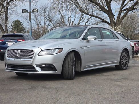 Used 2017 Lincoln Continental Select w/ Continental Climate Package image 2