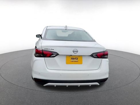 Used 2025 Nissan Versa SV FWD image 12
