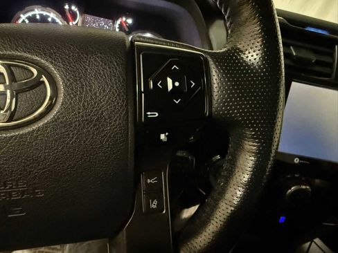 Certified 2023 Toyota 4Runner TRD Off-Road Premium image 31