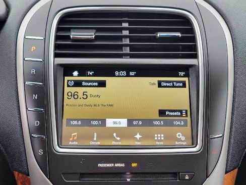 Used 2016 Lincoln MKX Select w/ Select Plus Package AWD/4WD image 15