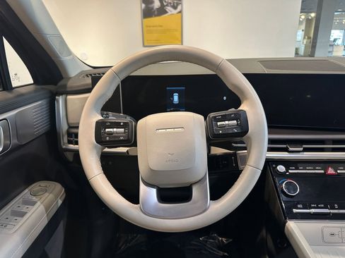 Used 2025 Hyundai Santa Fe SEL image 30
