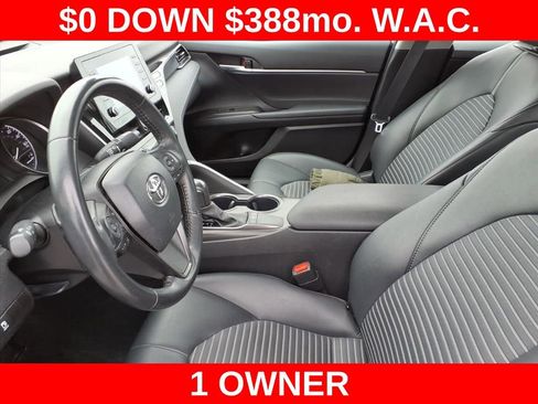 Used 2024 Toyota Camry SE image 8