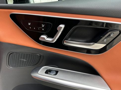 Certified 2025 Mercedes-Benz GLC 350e 4MATIC image 22