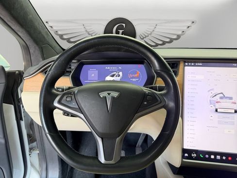 Used 2020 Tesla Model X Long Range AWD/4WD image 12