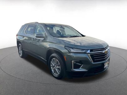 Used 2023 Chevrolet Traverse LT