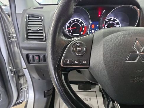 Used 2020 Mitsubishi Outlander Sport ES AWD/4WD image 14