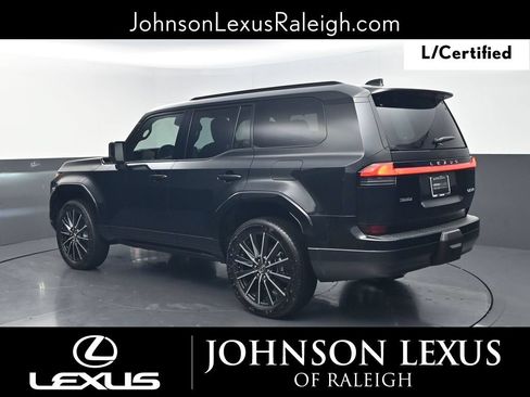 Used 2025 Lexus GX 550 w/ Cold Area Package AWD/4WD image 7