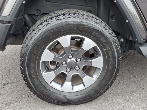 Used 2021 Jeep Wrangler Unlimited Sahara AWD/4WD image 8