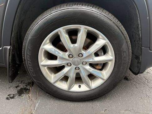 Used 2016 Jeep Cherokee Limited w/ Trailer Tow Group image 24