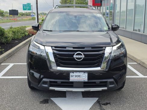Certified 2023 Nissan Pathfinder SL AWD/4WD image 5