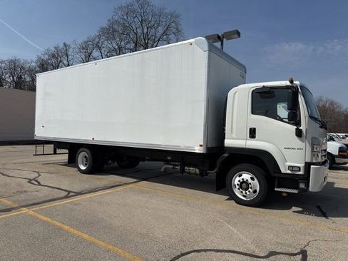 New 2025 Chevrolet Low Cab Forward 6500XD RWD image 3