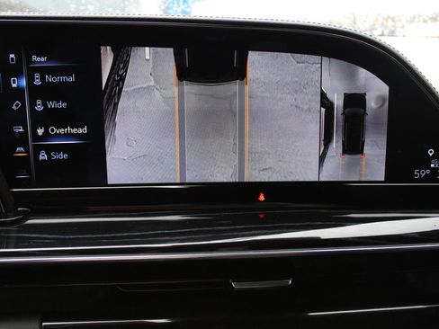 Used 2022 Cadillac Escalade ESV Sport w/ Touring Package image 38