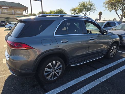 Used 2021 Mercedes-Benz GLE 350 w/ 3rd Row Seat Package image 6