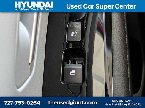 Certified 2024 Hyundai Tucson Limited FWD image 16