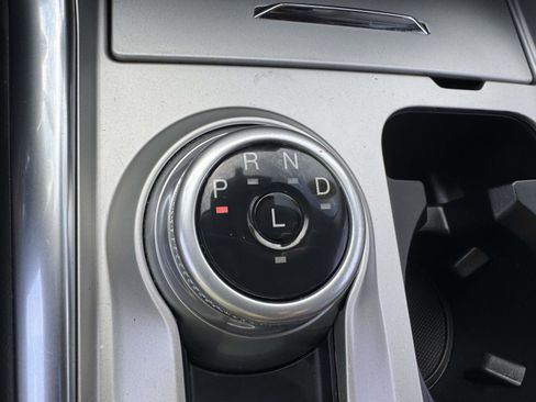 Certified 2022 Ford Explorer XLT w/ Equipment Group 202A image 26