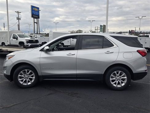 Used 2021 Chevrolet Equinox LT w/ Driver Convenience Package image 6