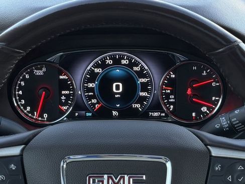 Used 2019 GMC Acadia Denali image 16