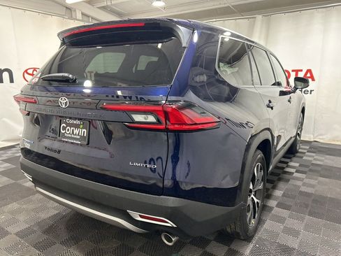 Used 2026 Toyota Grand Highlander image 8