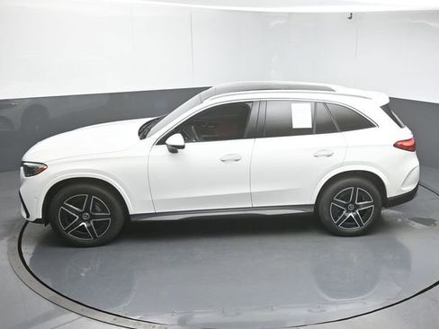 Used 2024 Mercedes-Benz GLC 300 4MATIC image 45