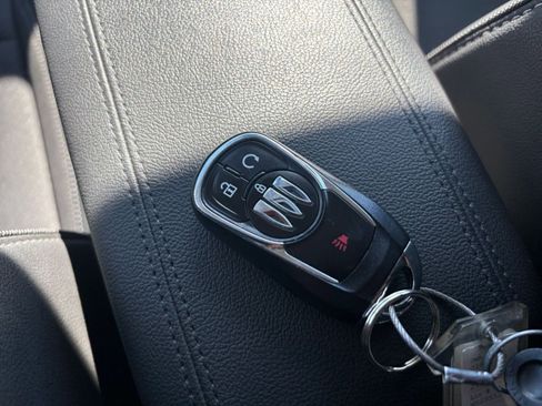 Used 2025 Buick Encore GX Preferred image 20