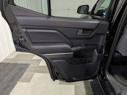 Used 2025 Toyota 4Runner TRD Off-Road AWD/4WD image 8