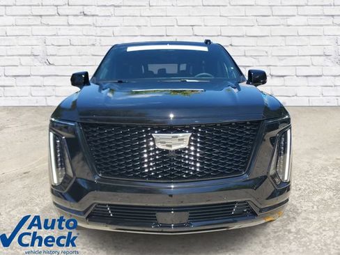 Certified 2026 Cadillac Escalade Platinum Sport w/ LPO, ONYX Package AWD/4WD image 6