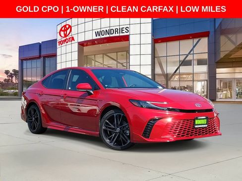 Used 2025 Toyota Camry XSE FWD image 1
