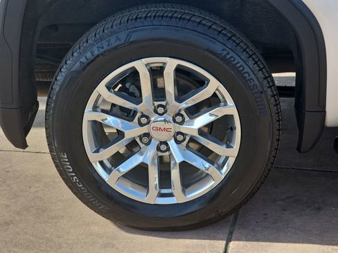 Used 2019 GMC Sierra 1500 SLT w/ SLT Premium Package image 38