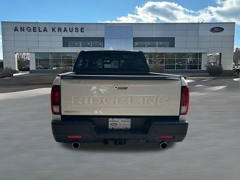 Used 2025 Honda Ridgeline Black Edition image 7