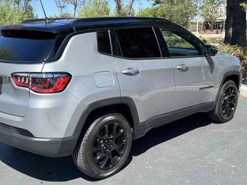 Used 2023 Jeep Compass Latitude AWD/4WD image 57