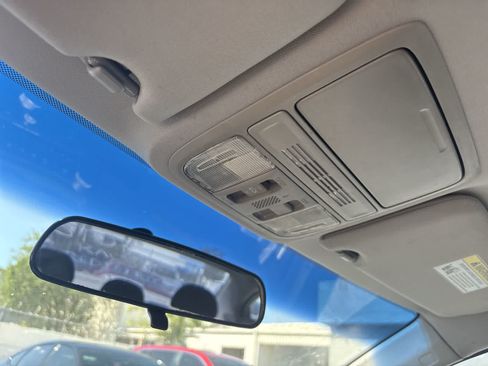 Used 2012 Honda Accord EX image 21