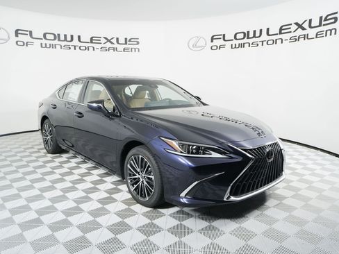 New 2025 Lexus ES 350 w/ Premium Package image 3