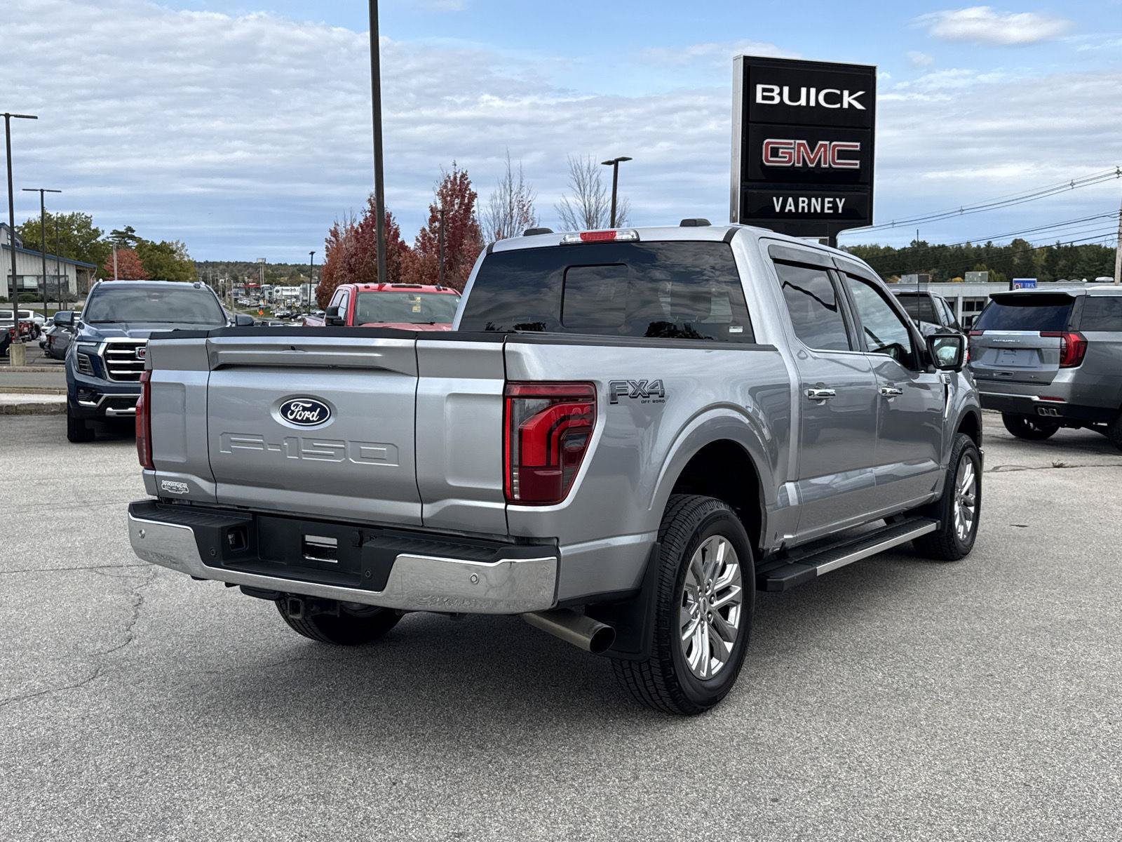 Used 2025 Ford F150 Lariat w/ Equipment Group 502A High AWD/4WD image 9