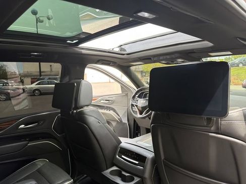 Used 2024 Cadillac Escalade ESV Premium Luxury w/ Performance Package AWD/4WD image 49