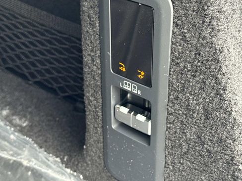 New 2026 Land Rover Range Rover Sport SE image 7