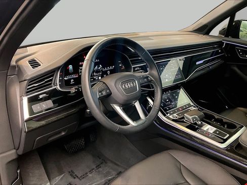 Certified 2025 Audi Q7 2.0T Premium w/ Convenience Plus Package AWD/4WD image 18