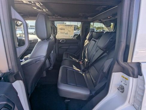 New 2026 Ford Bronco Outer Banks AWD/4WD image 15