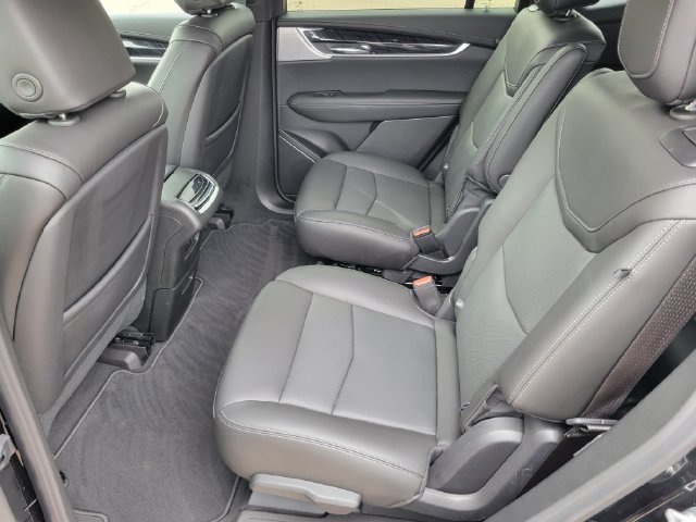 Used 2025 Cadillac XT6 Premium Luxury AWD/4WD image 22