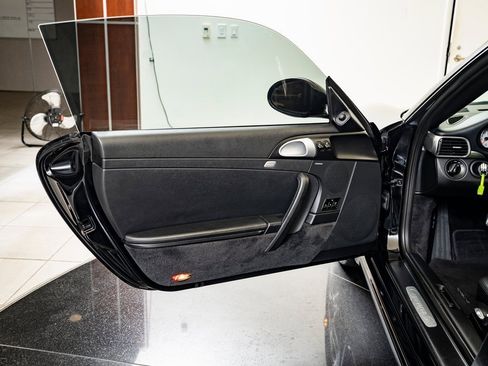Used 2009 Porsche 911 Carrera S image 28