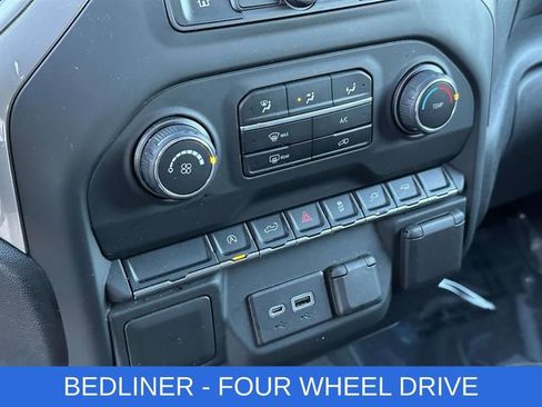 Used 2021 Chevrolet Silverado 1500 Custom image 6