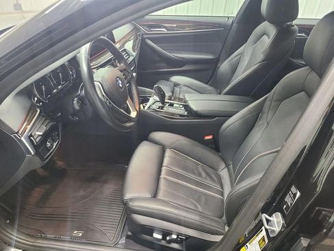 Used 2019 BMW 530i xDrive w/ Convenience Package AWD/4WD image 23