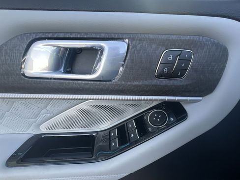 New 2026 Ford Explorer Platinum w/ LUX Leather Package image 15