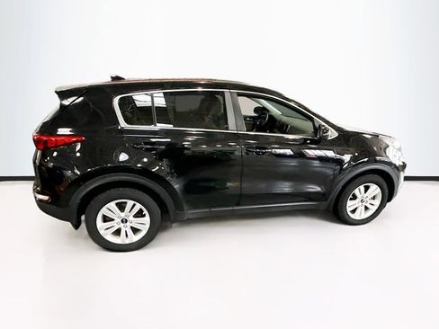 Used 2018 Kia Sportage LX image 5