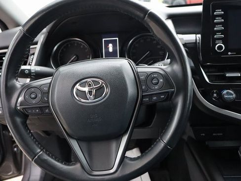 Used 2023 Toyota Camry SE image 24