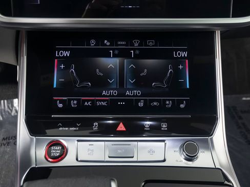 Used 2025 Audi RS 6 performance AWD/4WD image 25